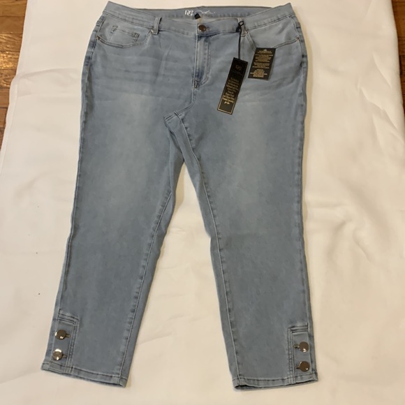 DG2 by Diane Gilman Virtual Stretch Button-Hem Skinny Jean - Basic - Siz… - Picture 4 of 16